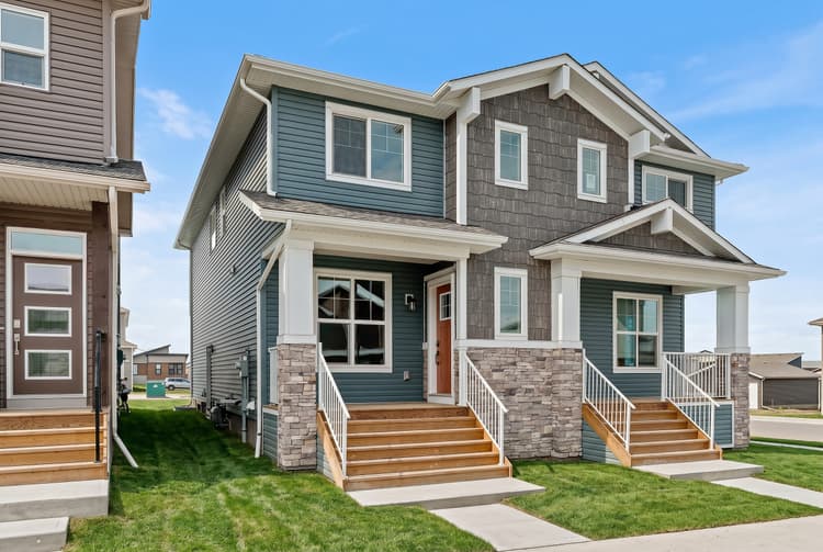 15 Herron Walk NE