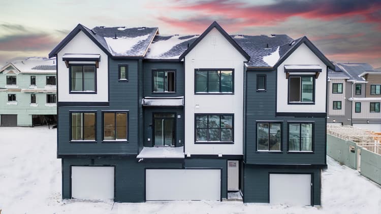 1703 255 Rowmont BV NW