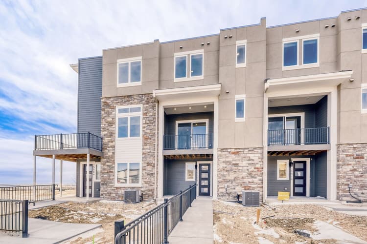 15508 W Washburn Ave