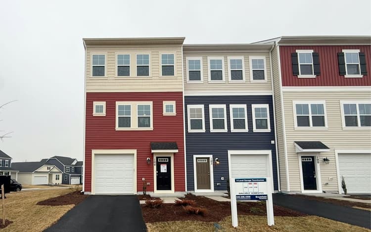 104 Flaxen Mane Court