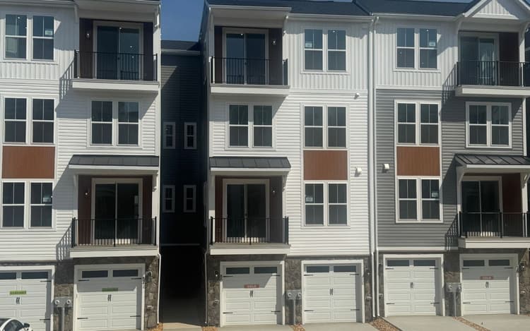82 Valerian Loop